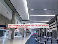 Bandara Komposit Logam Acoustic Plafon Lantai RAL Putih 9016 Aluminium Mikroporasi