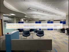 天井タイル RAL9016 白色 PVDF 微孔型アルミ複合材の防音パネル