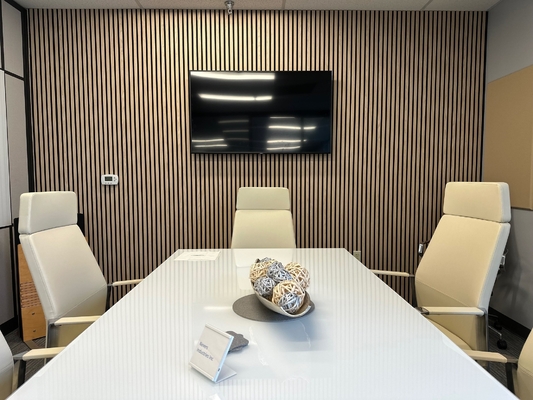 FSC Eco-friendly Natural Oak Acoustic Wood Veneer Slat Wall Panels Luxury Quality