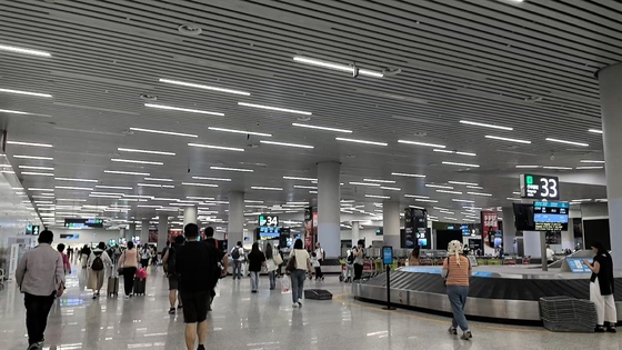 Airport Ceiling Tiles Strips Aluminum Perforated Acoustic Baffles Decorative Sound Board