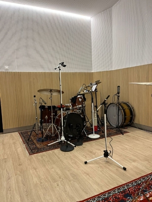 16/16/6mm Studio Room Formica Laminate Timber Perforated Acoustic Panels Wall Board