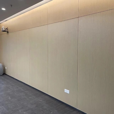 15mm Holzkornlaminate Mikroporforierte Holzplatten Schalldicht Akustische Wand Innenarchitektur Dekoriert